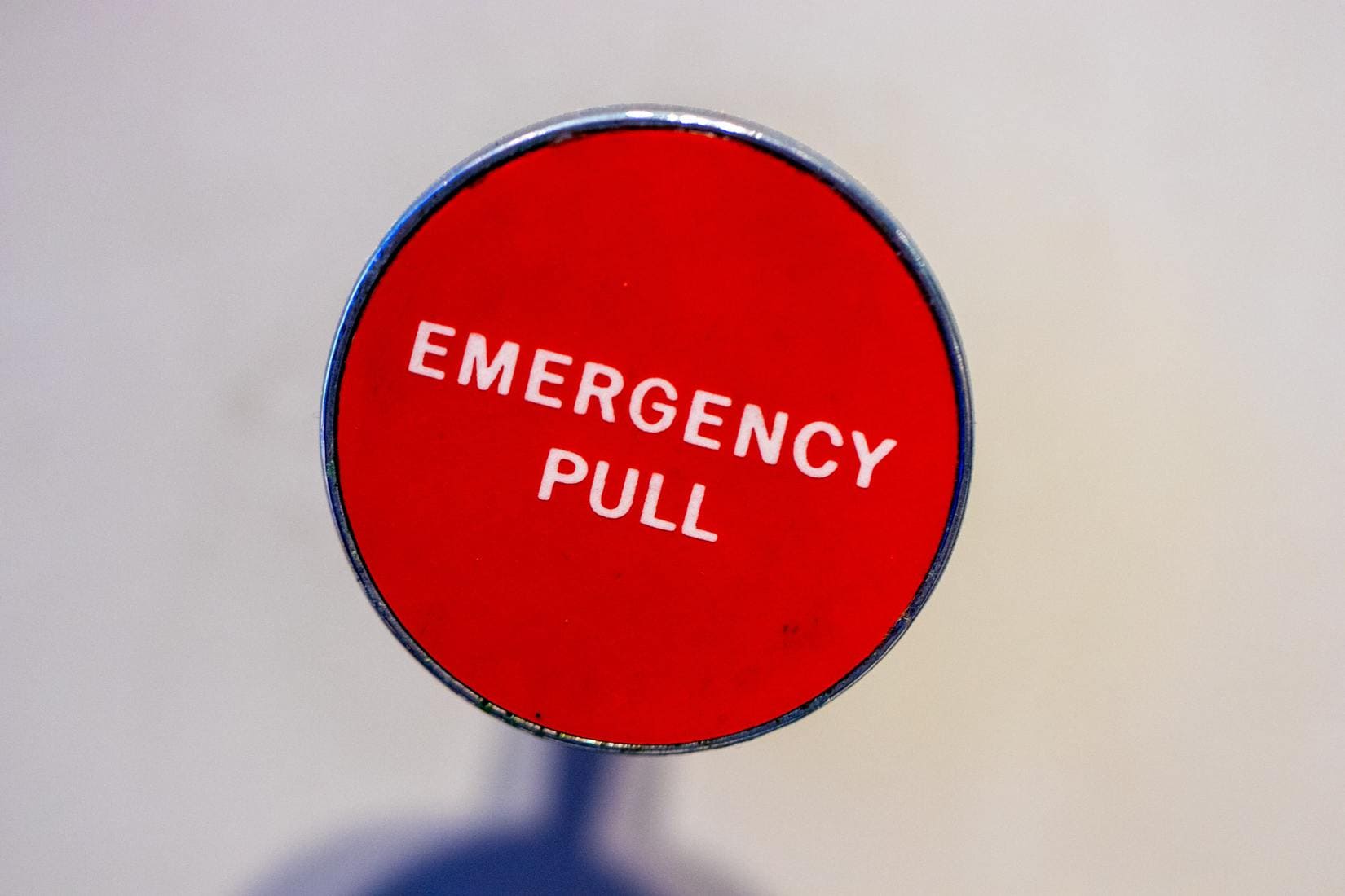 Emergency pull